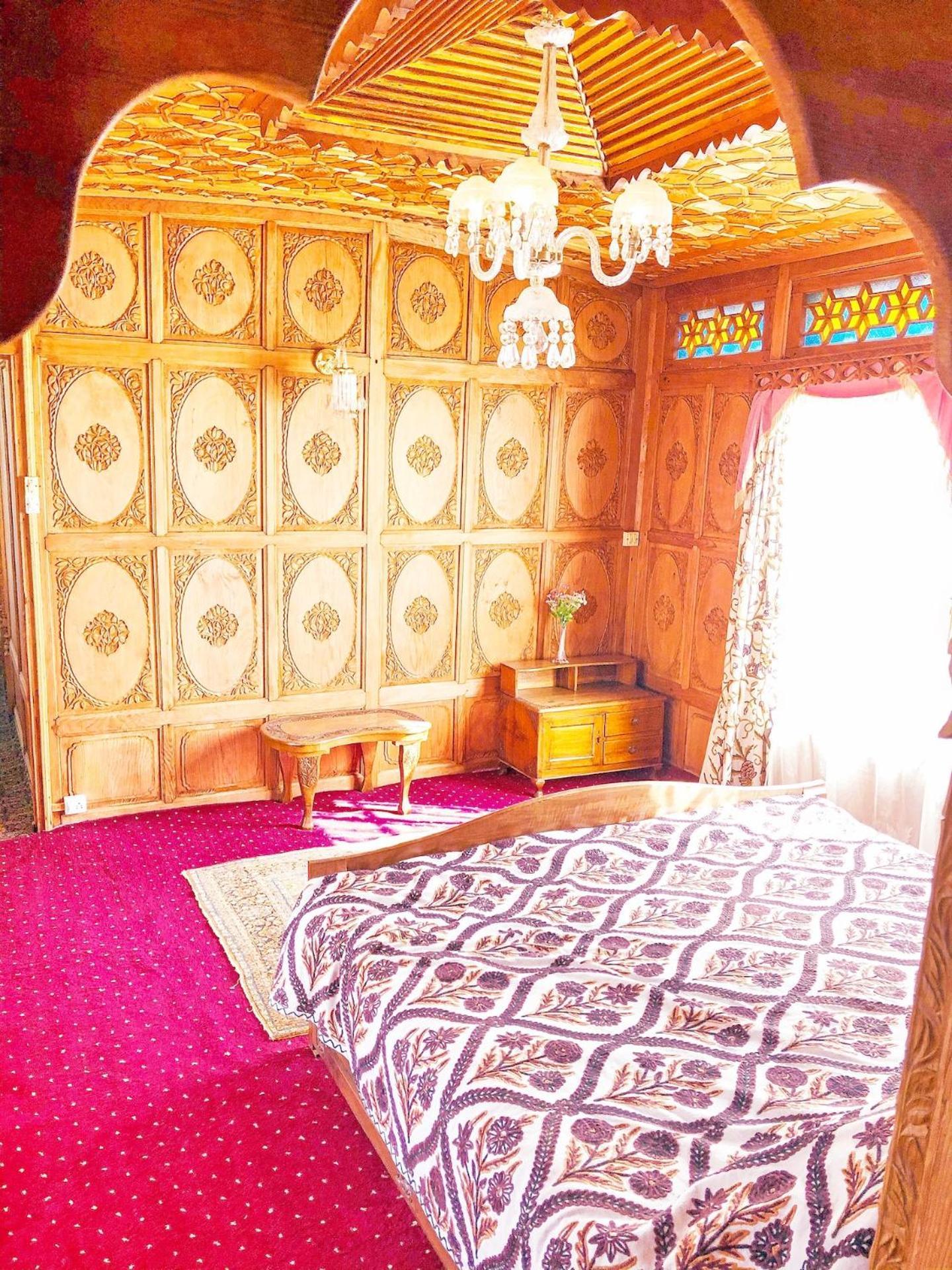 Hotel Mascot Houseboats à Srīnagar Extérieur photo